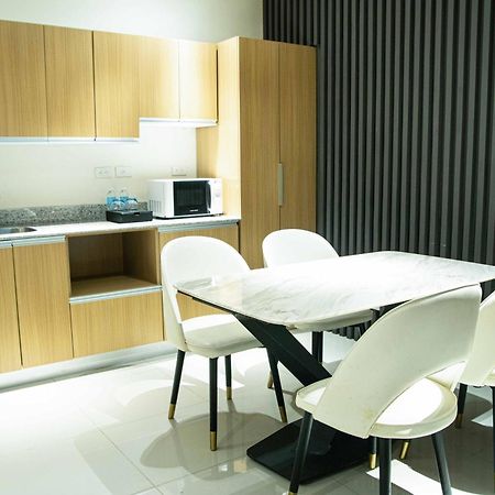 Noble Cebu Hotel Eksteriør bilde