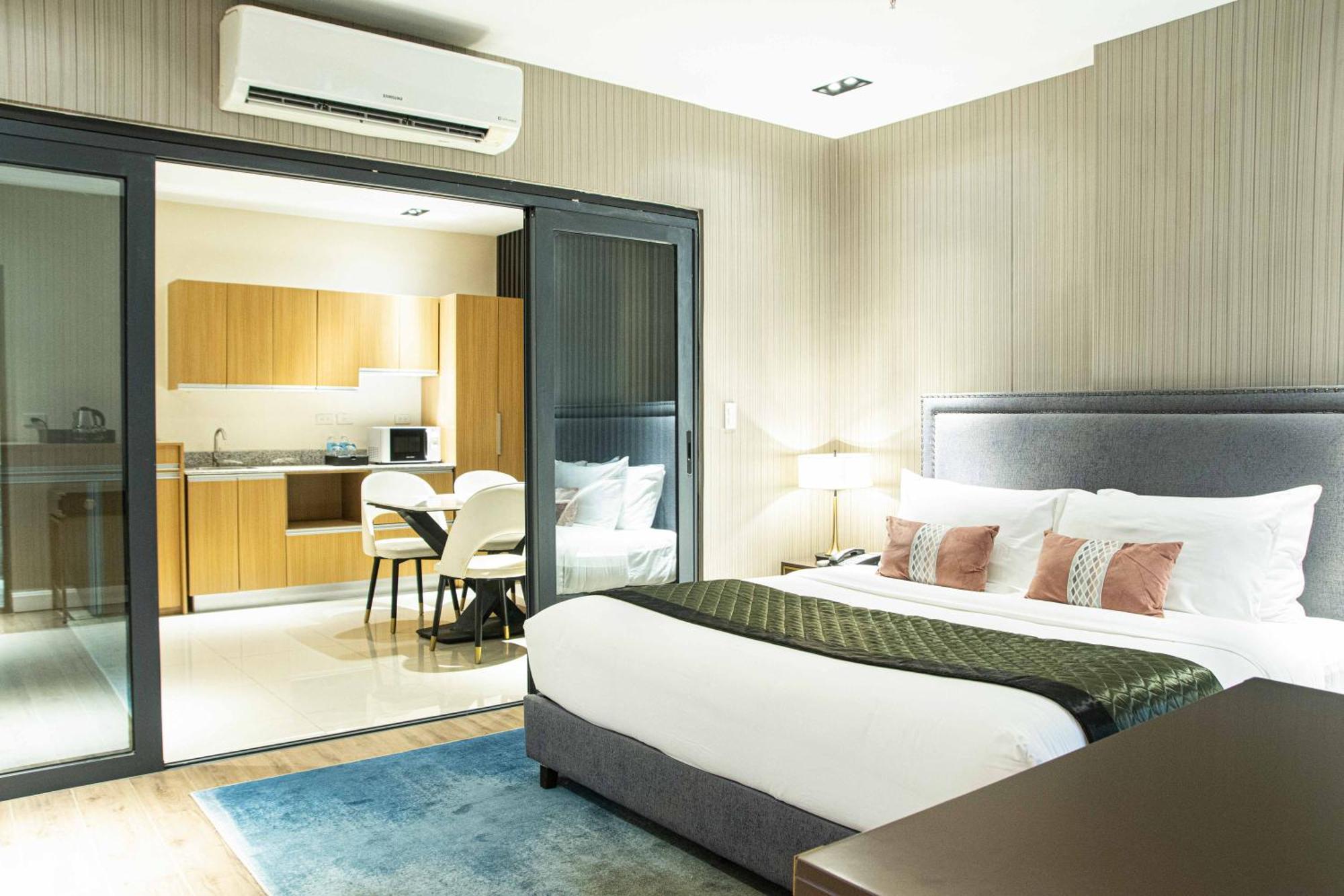 Noble Cebu Hotel Eksteriør bilde